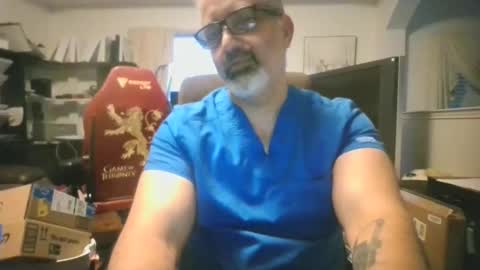 aladdin31673 online show from February 14, 12:02 am