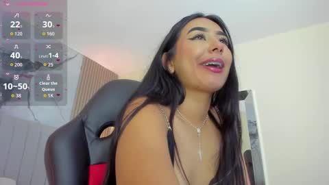  A L A H I A  online show from September 30, 1:32 pm