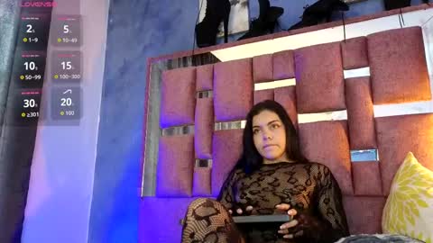 ALahiia Lee online show from May 6, 12:44 pm