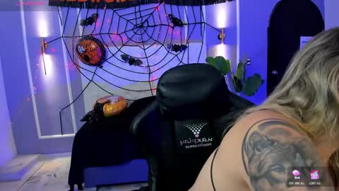 Alaia online show from October 27, 12:38 pm