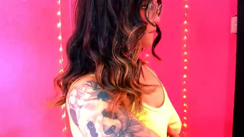  Alaiia  online show from October 26, 5:56 pm