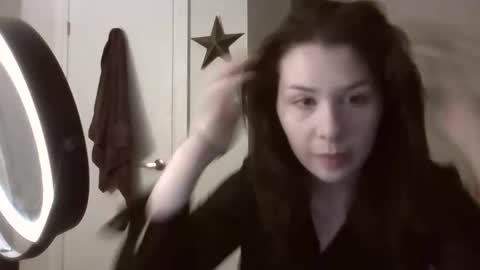 alainaseren online show from May 19, 5:36 am