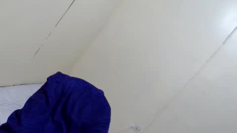 alaiza_malinao online show from May 5, 2:01 pm