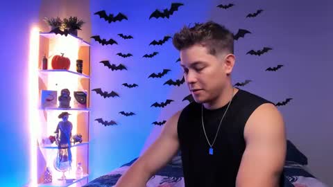 Alan Hadid online show from October 17, 9:08 pm