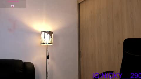 Snapshot of alan_morrys chatting on September 16, 2:13 am alan_morrys online show from September 16, 2:13 am