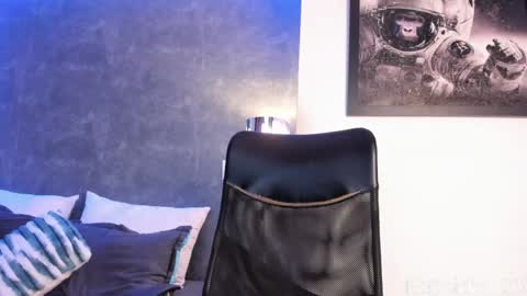 Snapshot of alan_morrys chatting on December 4, 11:52 pm alan_morrys online show from December 4, 11:52 pm