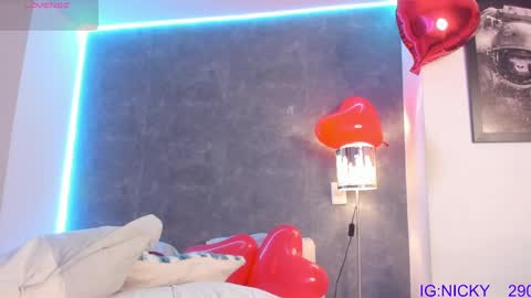 Snapshot of alan_morrys chatting on February 15, 6:12 am alan_morrys online show from February 15, 6:12 am
