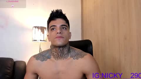 Snapshot of alan_morrys chatting on September 15, 2:02 am alan_morrys online show from September 15, 2:02 am