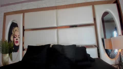 ---Alan--- online show from October 17, 5:44 am