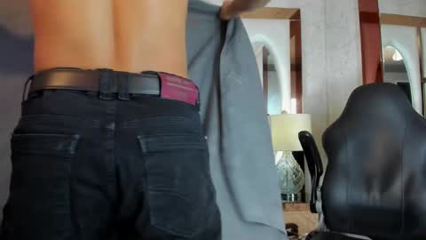 Snapshot of alan_santhos chatting on March 11, 7:57 am ---Alan--- online show from March 11, 7:57 am