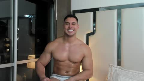 Snapshot of alan_vidal chatting on February 4, 1:56 am Alan Vidal online show from February 4, 1:56 am