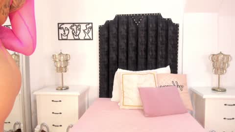 Snapshot of alana_2916 chatting on February 6, 7:18 pm alana_2916 online show from February 6, 7:18 pm