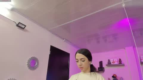 Snapshot of alana_madison chatting on March 10, 11:01 am Maeve online show from March 10, 11:01 am