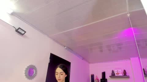Snapshot of alana_madison chatting on February 9, 11:25 am Maeve online show from February 9, 11:25 am