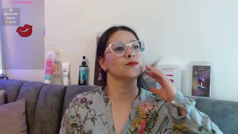 Alana  online show from April 6, 7:26 pm