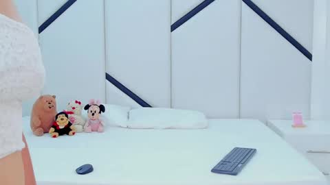 Alana online show from September 16, 11:34 am