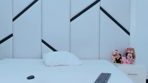 Alana online show from September 13, 1:46 pm