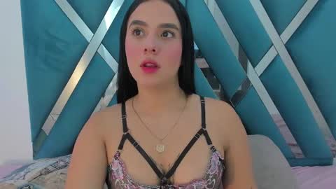 Alana Flores online show from September 20, 11:46 am