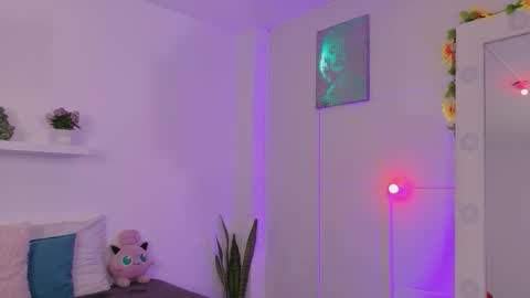 Ana online show from October 15, 7:15 pm