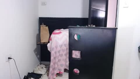 Snapshot of alanajonees chatting on December 29, 2:52 pm alanajonees online show from December 29, 2:52 pm