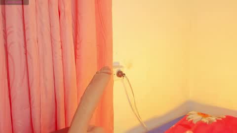 ALANA Please follow me  online show from May 14, 4:43 am