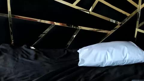 alanapetterson online show from October 15, 4:41 pm