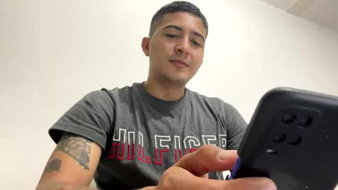 alanj998 online show from November 14, 7:21 am