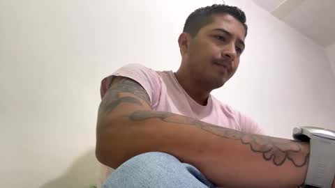 alanj998 online show from January 17, 2:32 am