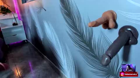 alana silver online show from October 3, 2:32 am