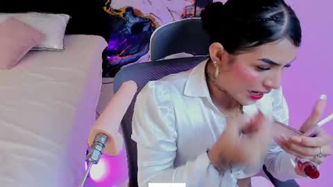 Alana online show from June 26, 6:57 pm