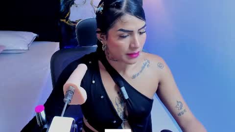 Alana online show from June 17, 5:51 pm