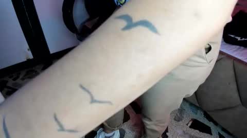 alanred_ online show from October 21, 12:27 am