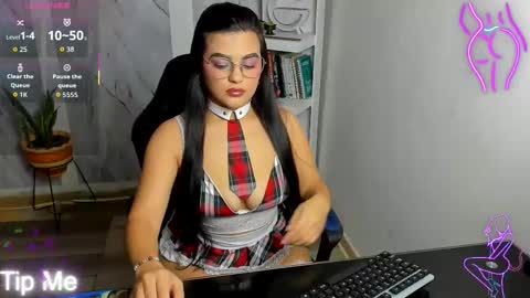 Alaya online show from October 31, 10:15 am