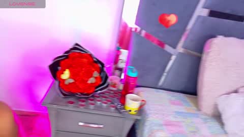 Snapshot of alba_grey chatting on February 23, 12:19 am alba online show from February 23, 12:19 am
