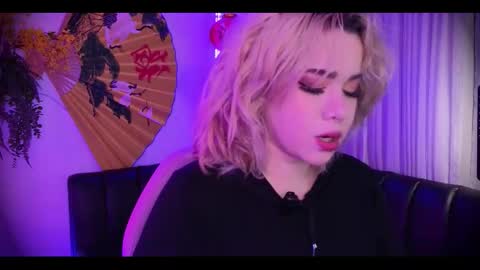 albaandthayron online show from March 3, 12:23 pm