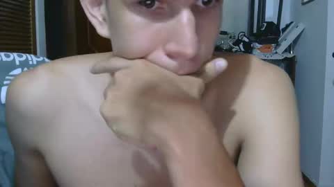 Snapshot of albajadmamad_01 chatting on September 18, 4:38 am josevcam online show from September 18, 4:38 am