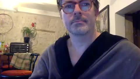Snapshot of albandant chatting on December 3, 8:33 am albandant online show from December 3, 8:33 am