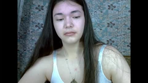 Snapshot of albi_glow chatting on October 12, 2:26 am Albi online show from October 12, 2:26 am