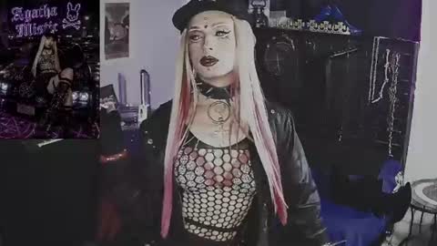 Mistic witch online show from August 3, 9:04 am