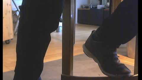 aldolechat online show from March 10, 8:39 am