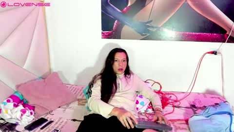 ale_noah_xxx online show from April 7, 9:11 am