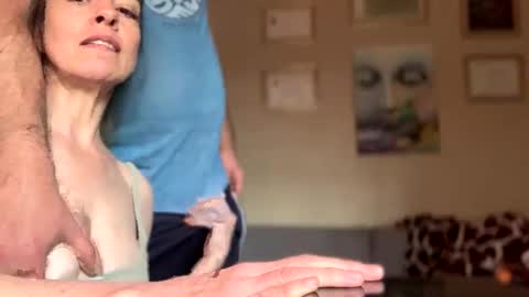 Andrea online show from December 8, 11:18 pm