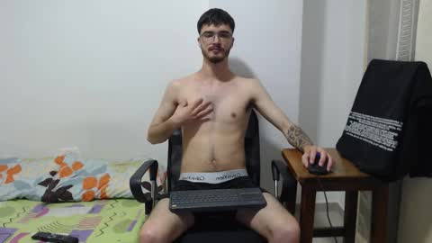 aleex_miller online show from November 18, 7:44 am