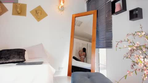 aleexiiaa online show from November 24, 2:05 pm