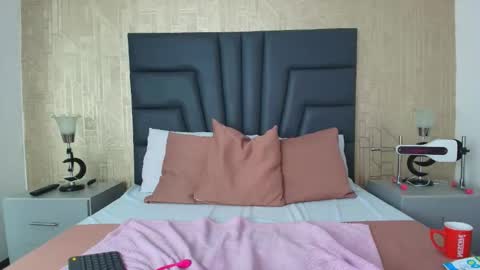 Alehia Cute online show from January 7, 10:59 pm