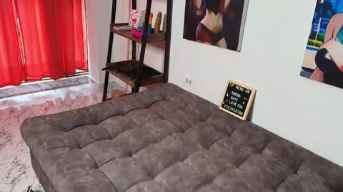 Maria  Juan   Julieth online show from December 2, 7:22 pm