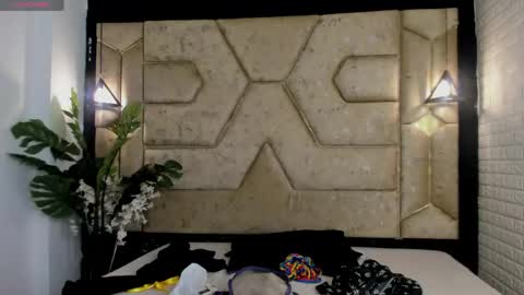 aleja__slav3 online show from May 15, 9:33 pm
