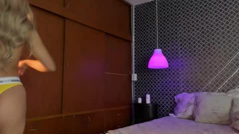 aleja_bloom online show from January 8, 5:30 pm