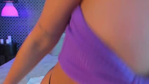 Snapshot of aleja_bloom chatting on September 18, 12:09 pm aleja_bloom online show from September 18, 12:09 pm
