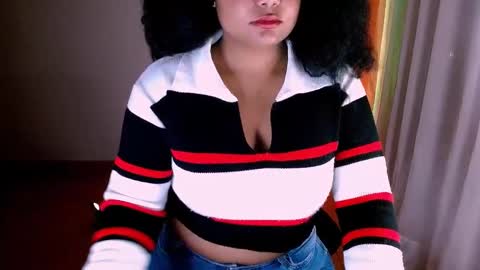 Snapshot of alejandra_conde chatting on January 15, 1:02 am Alejandra online show from January 15, 1:02 am